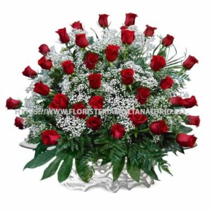 Centro floral con Rosas rojas