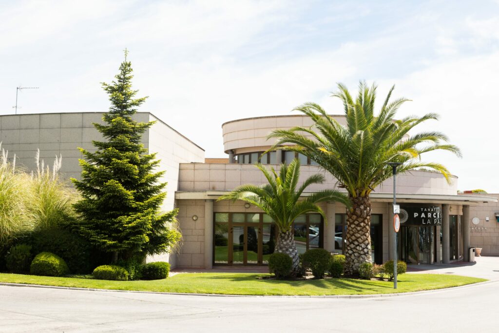 Exterior del Tanatorio La Paz (Alcobendas / Tres Cantos)